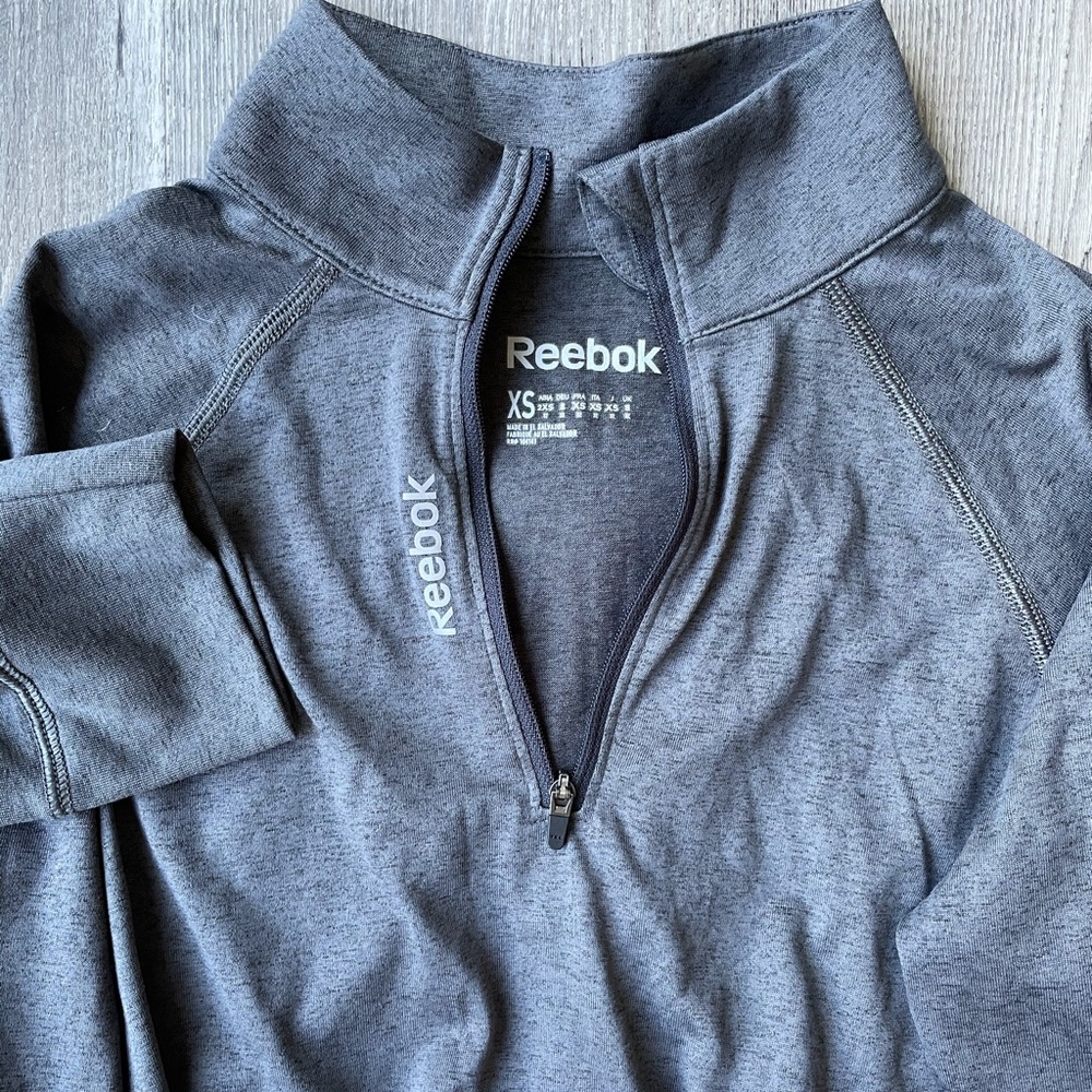 Reebok long sleeved 1/4 zip